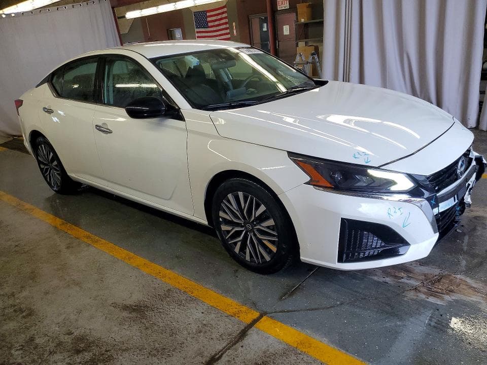 2025 NISSAN ALTIMA SV 4