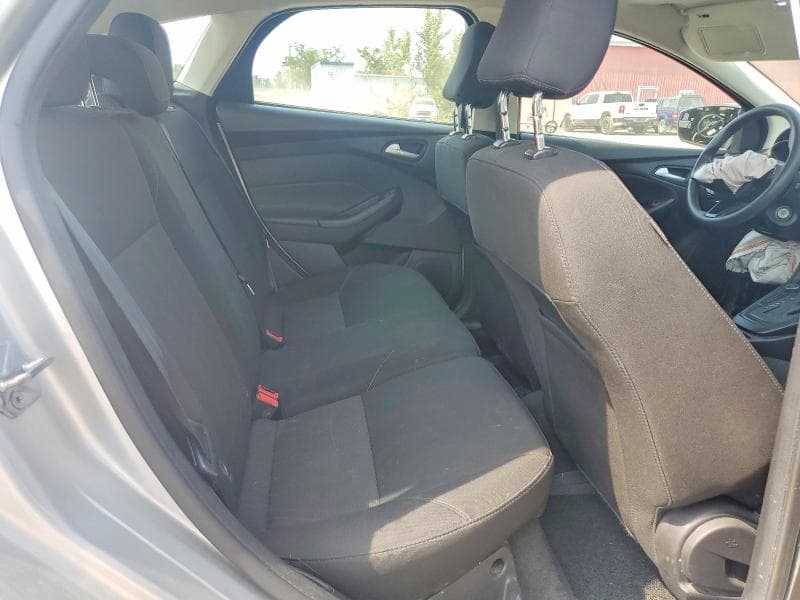 2017 FORD FOCUS SE 10