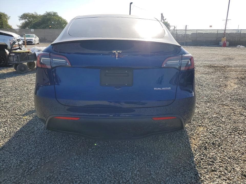 2021 TESLA MODEL Y 6