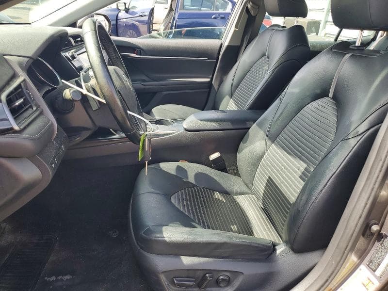 2019 TOYOTA CAMRY SE 7