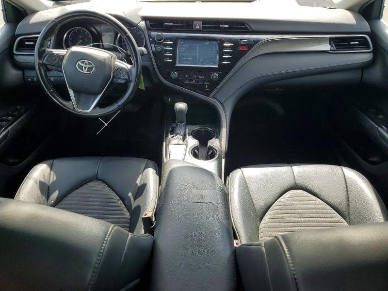 2019 TOYOTA CAMRY SE 8