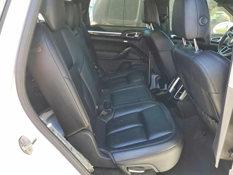 2018 PORSCHE CAYENNE 11