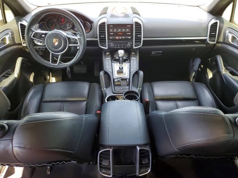 2018 PORSCHE CAYENNE 8
