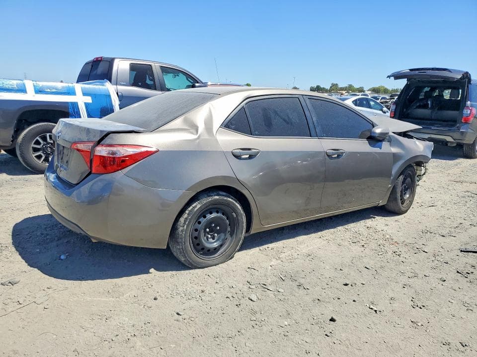 2018 TOYOTA COROLLA LE 3