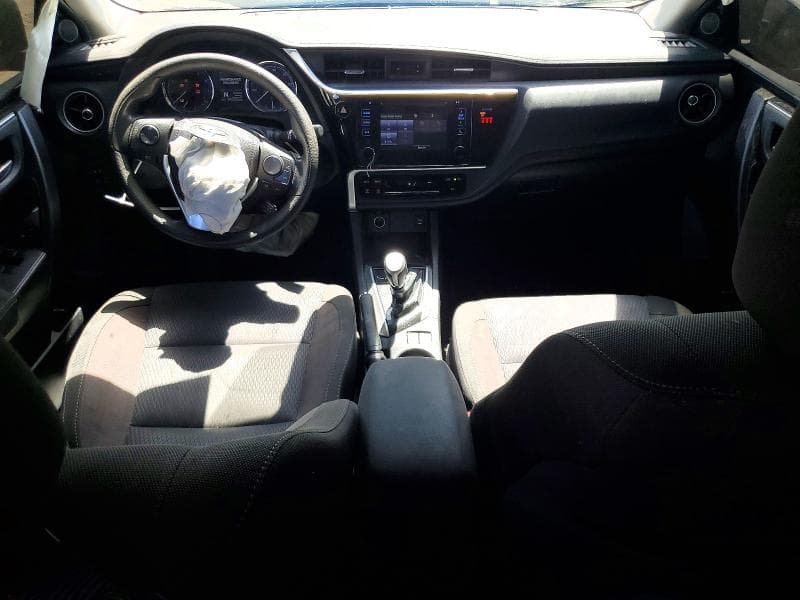 2018 TOYOTA COROLLA LE 8