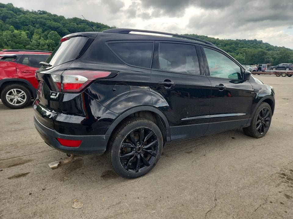 2017 FORD ESCAPE SE 3