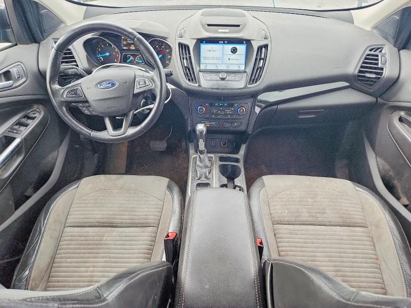 2017 FORD ESCAPE SE 8