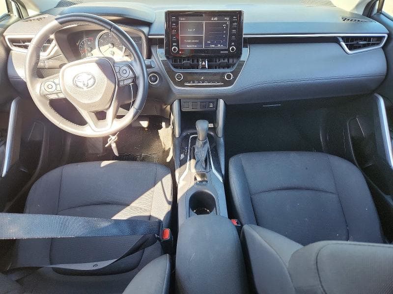 2022 TOYOTA COROLLA CROSS LE 8