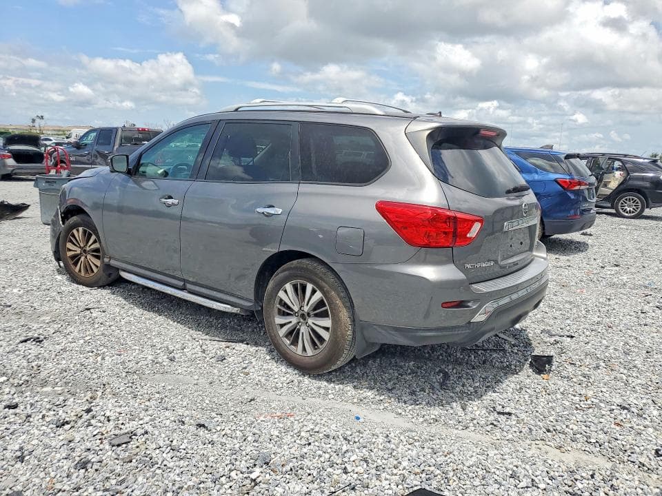 2018 NISSAN PATHFINDER SL 2