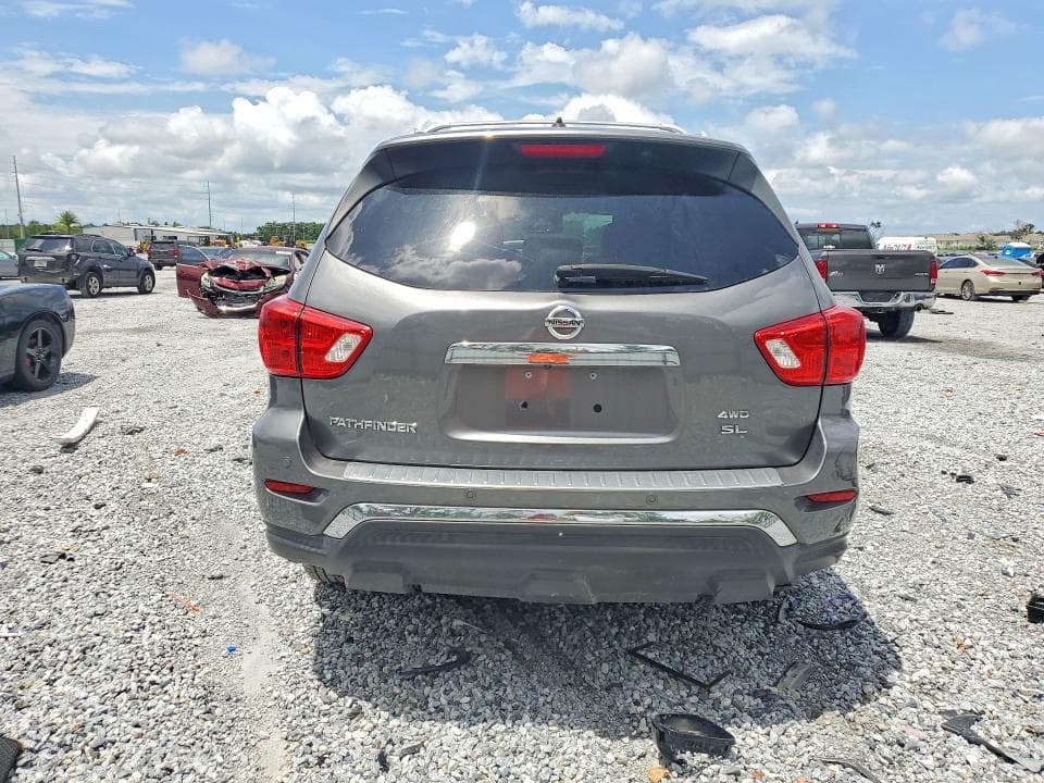 2018 NISSAN PATHFINDER SL 6
