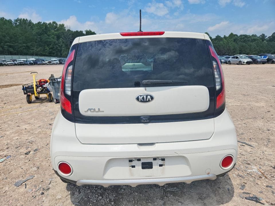 2018 KIA SOUL + 6