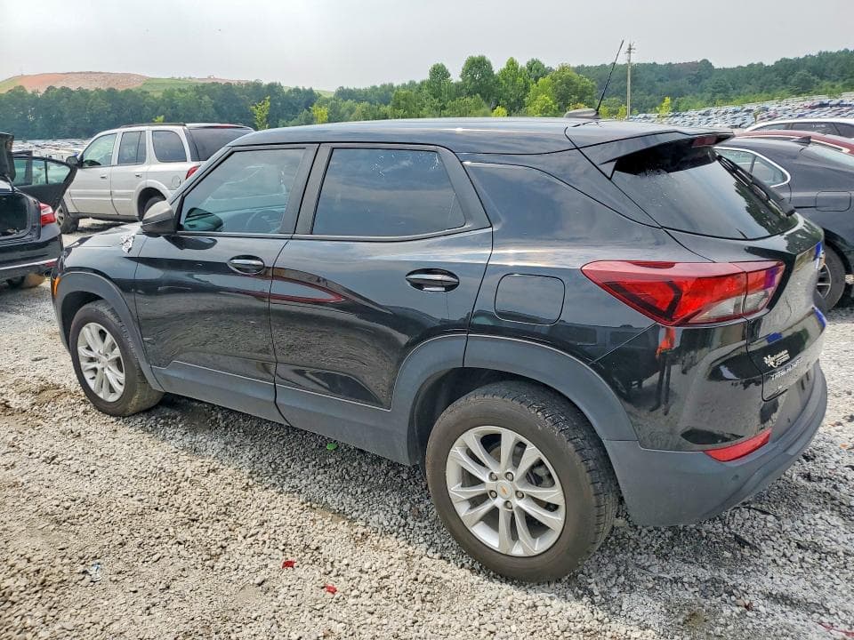 2022 CHEVROLET TRAILBLAZER LS 2