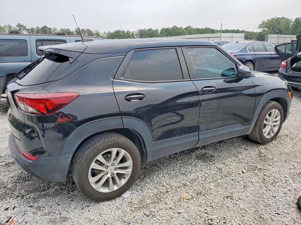 2022 CHEVROLET TRAILBLAZER LS 3