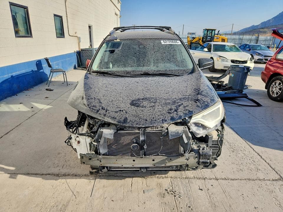 2018 TOYOTA RAV4 LE 5