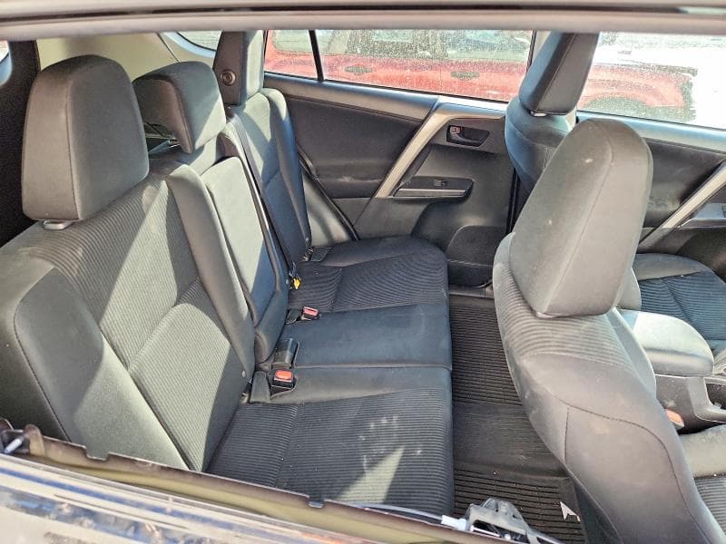 2018 TOYOTA RAV4 LE 10