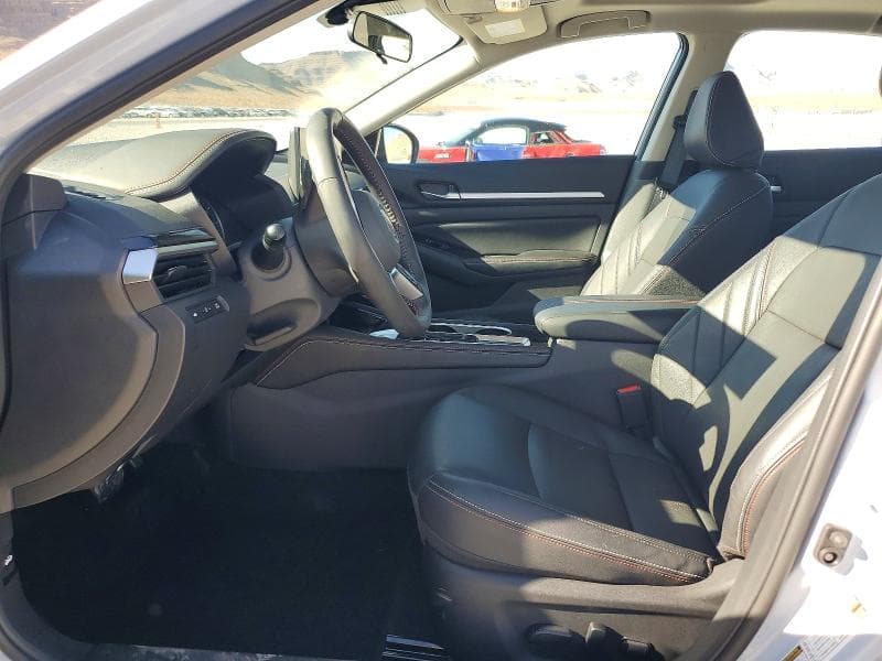 2025 NISSAN ALTIMA SR 7
