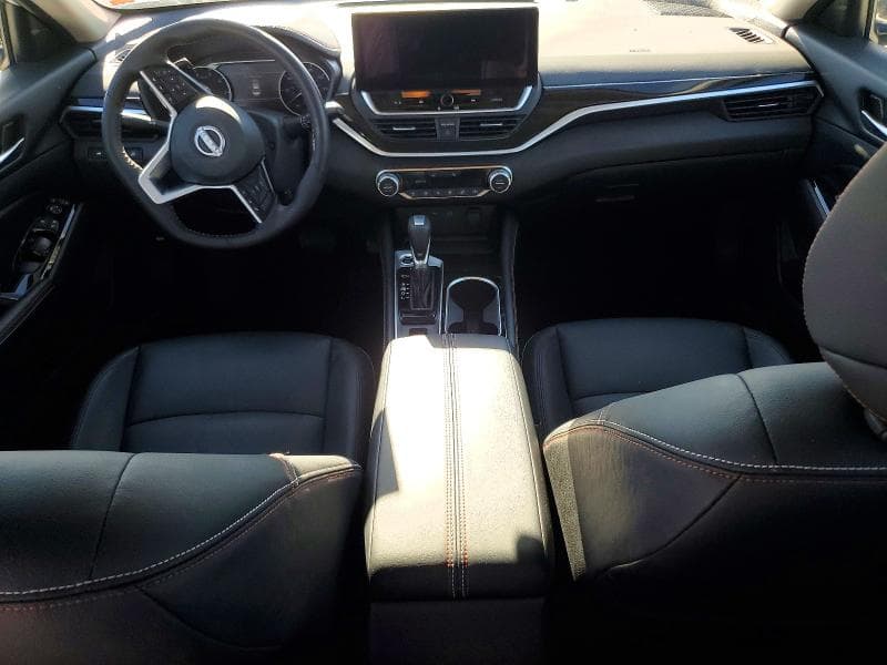 2025 NISSAN ALTIMA SR 8