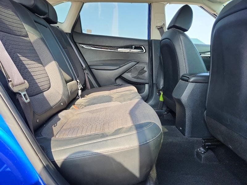 2021 KIA SELTOS S 11