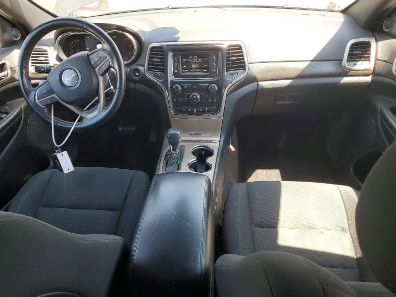 2017 JEEP GRAND CHEROKEE LAREDO 8