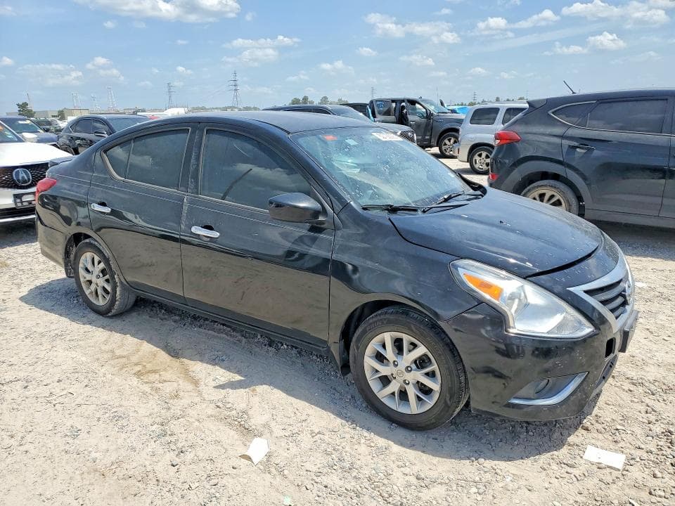 2018 NISSAN VERSA SV 4