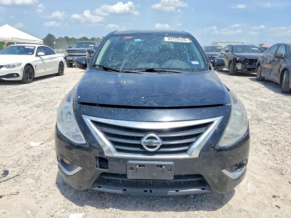 2018 NISSAN VERSA SV 5