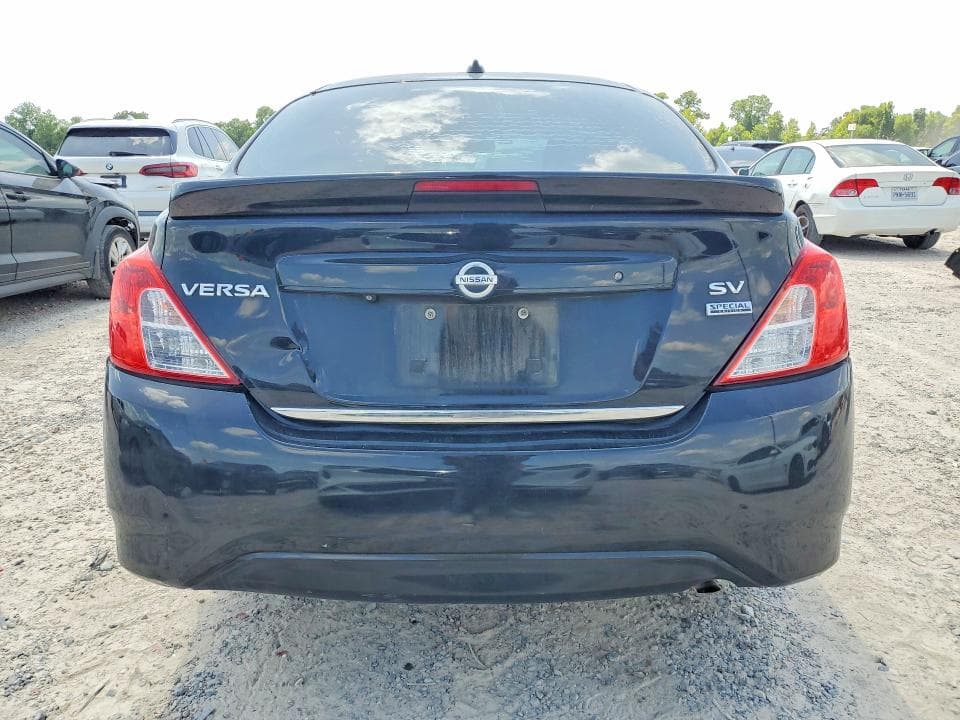 2018 NISSAN VERSA SV 6