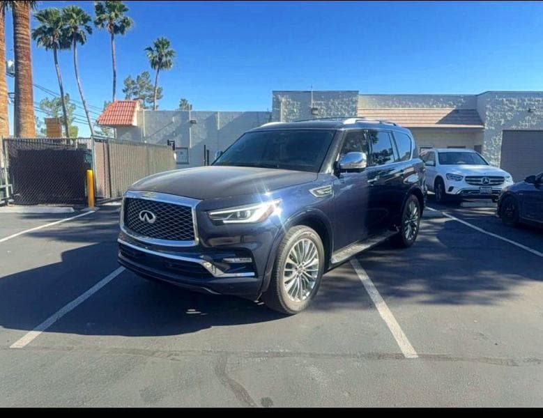 2019 INFINITI QX80 LUXE 2