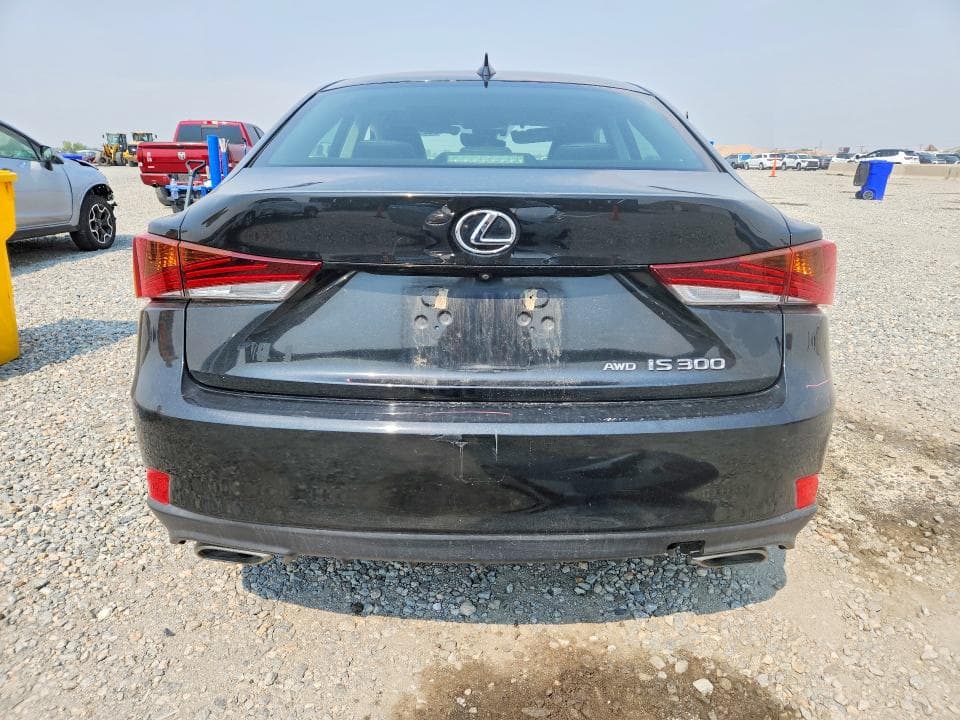 2018 LEXUS IS 300 6