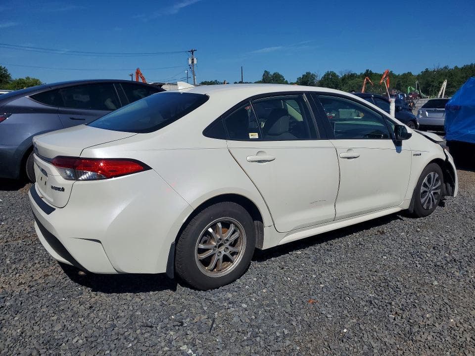 2020 TOYOTA COROLLA LE 3