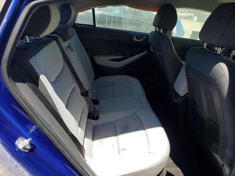 2022 HYUNDAI IONIQ SEL 10