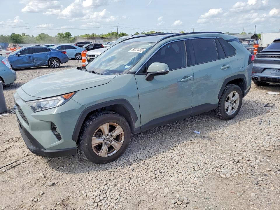 2021 TOYOTA RAV4 XLE - 1