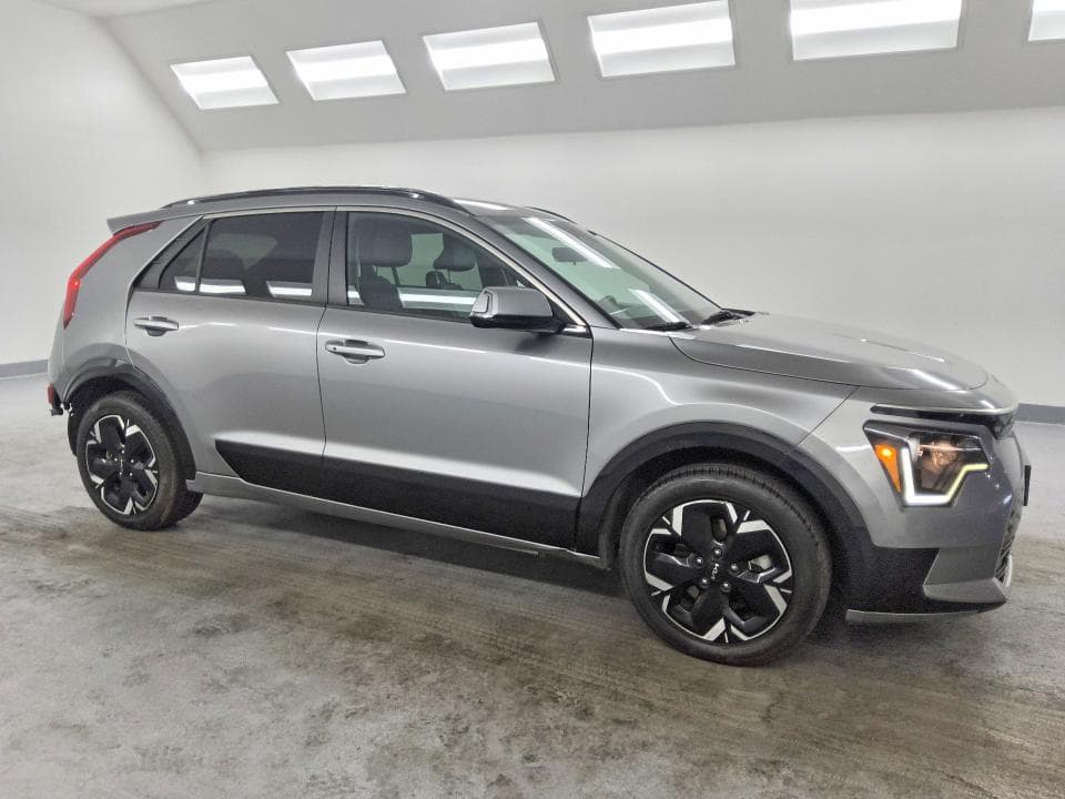 2023 KIA NIRO WIND 4