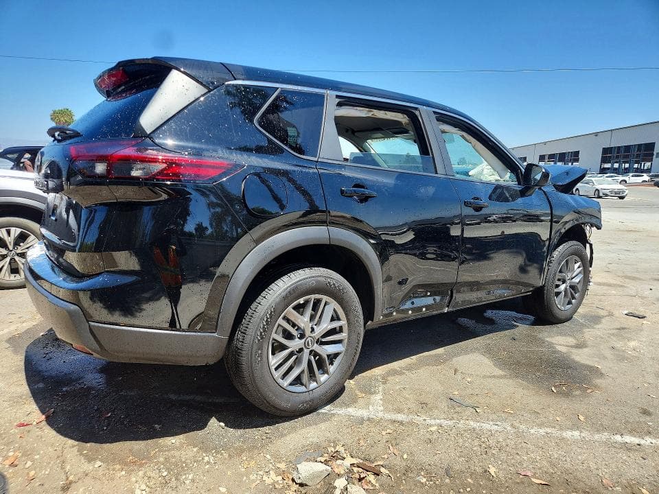 2026 NISSAN ROGUE SV 3