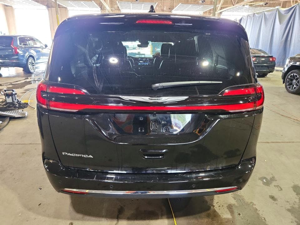 2026 CHRYSLER PACIFICA SELECT 6