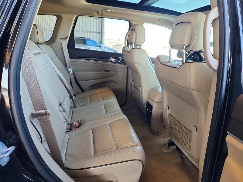 2017 JEEP GRAND CHEROKEE OVERLAND 11