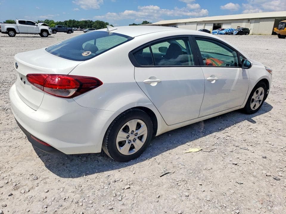 2017 KIA FORTE LX 3