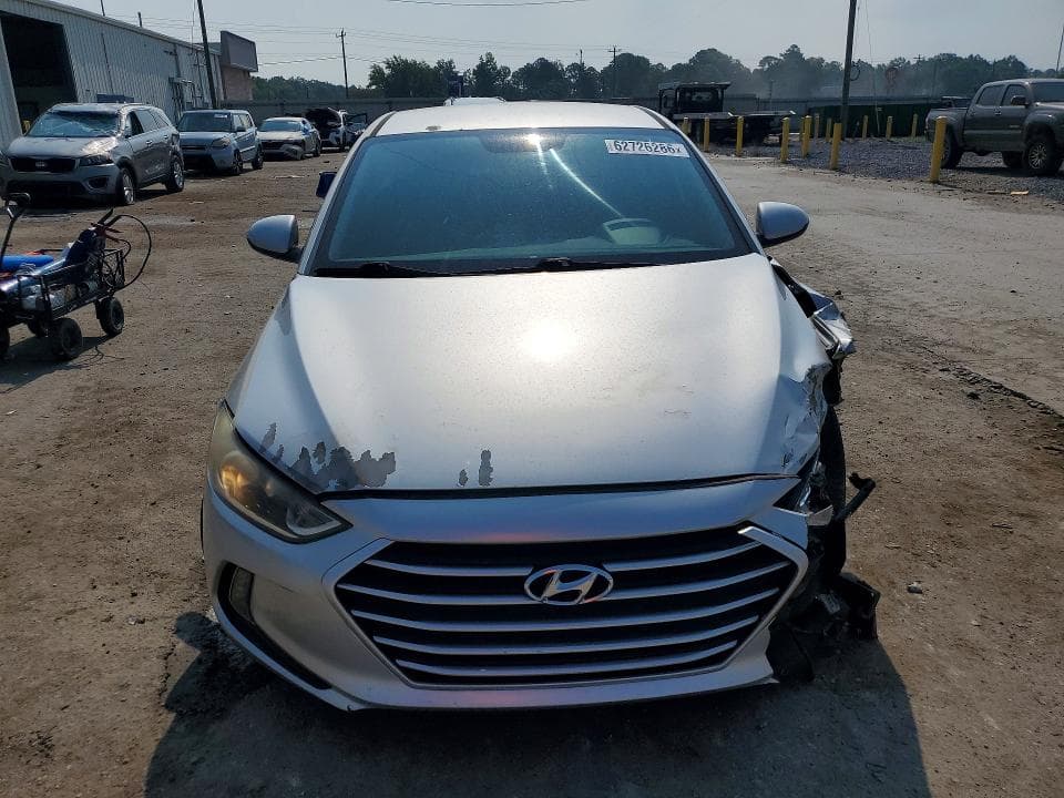 2017 HYUNDAI ELANTRA SE 5