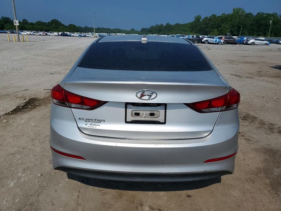 2017 HYUNDAI ELANTRA SE 6