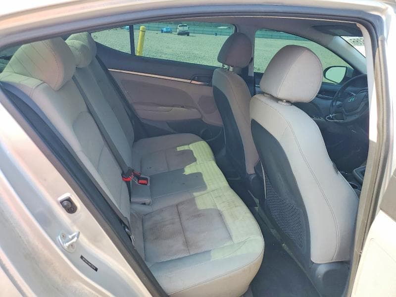 2017 HYUNDAI ELANTRA SE 10