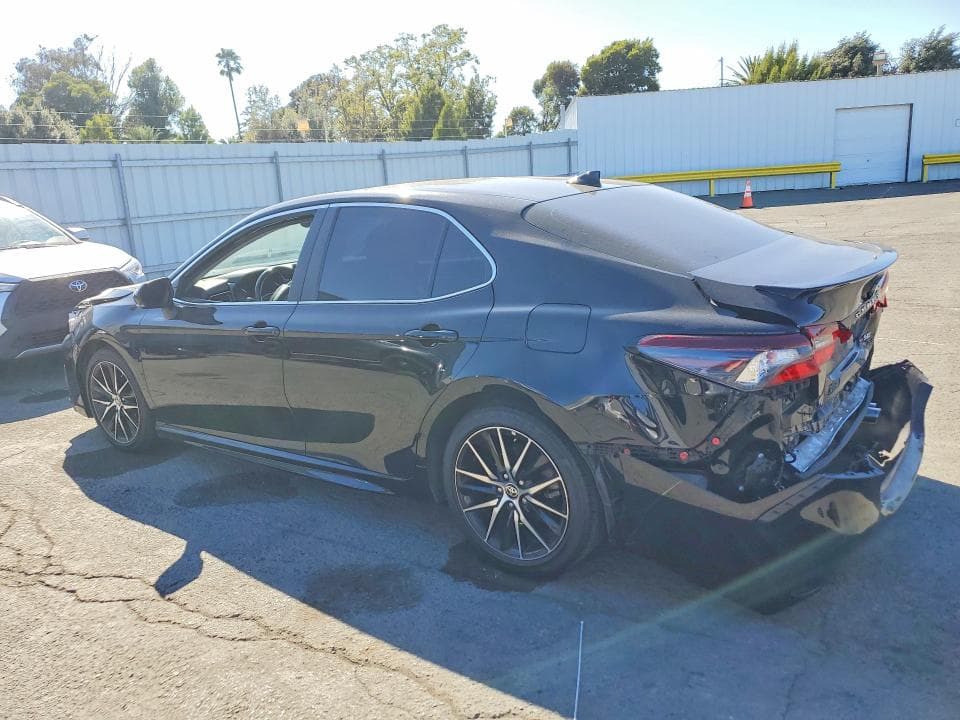 2021 TOYOTA CAMRY SE 2