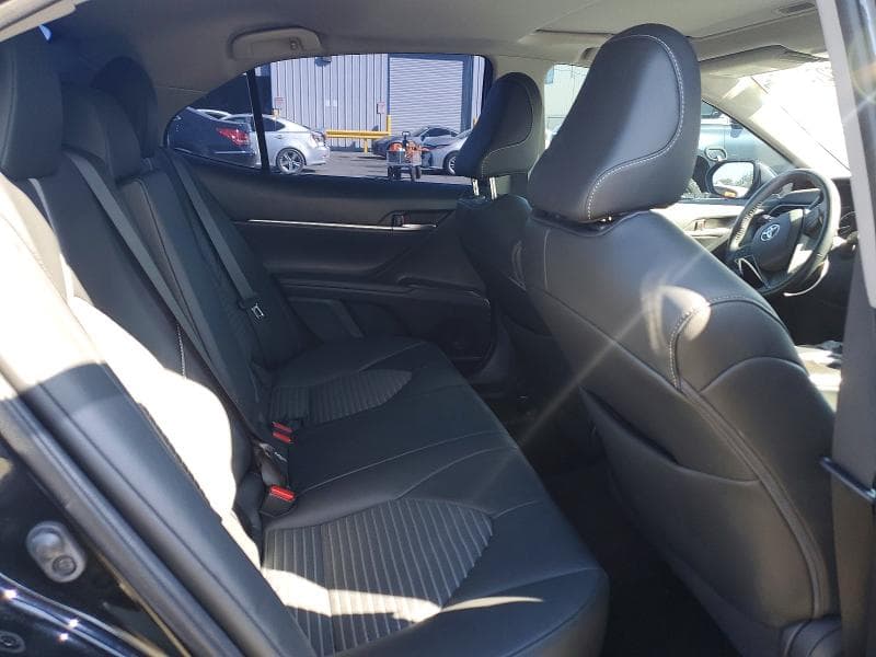 2021 TOYOTA CAMRY SE 10