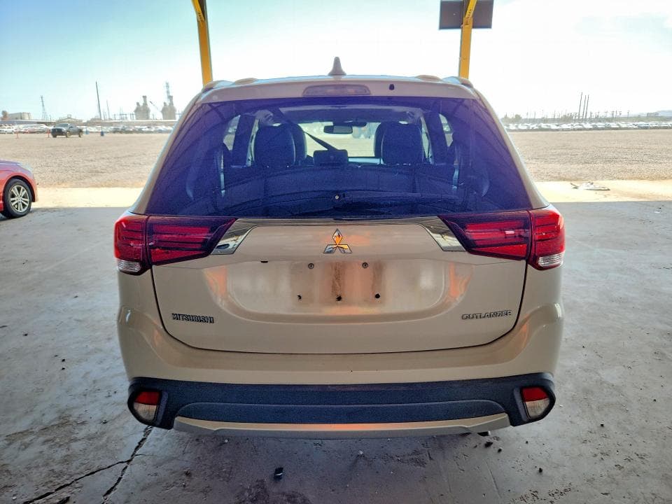 2017 MITSUBISHI OUTLANDER SE 6