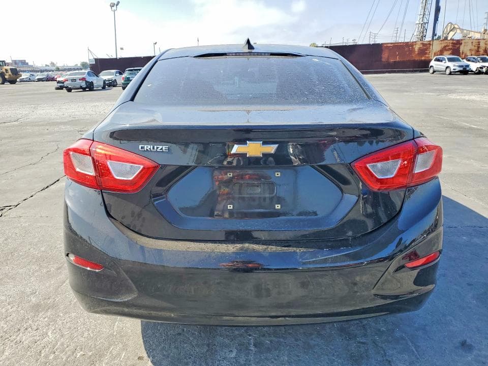 2018 CHEVROLET CRUZE LS 6