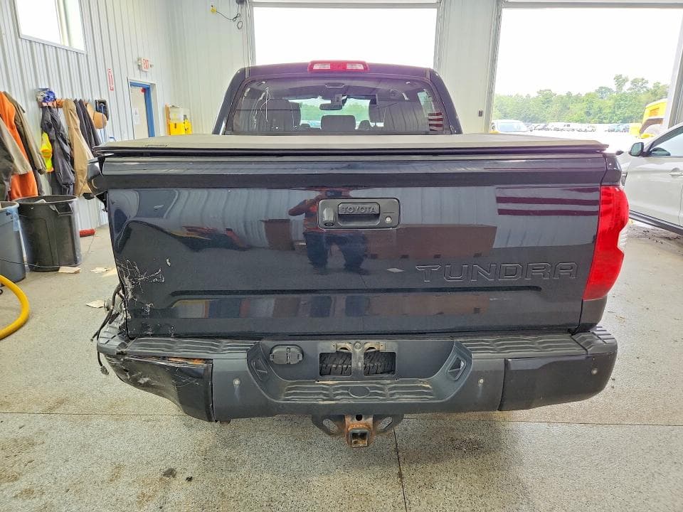 2018 TOYOTA TUNDRA CREWMAX LIMITED 6