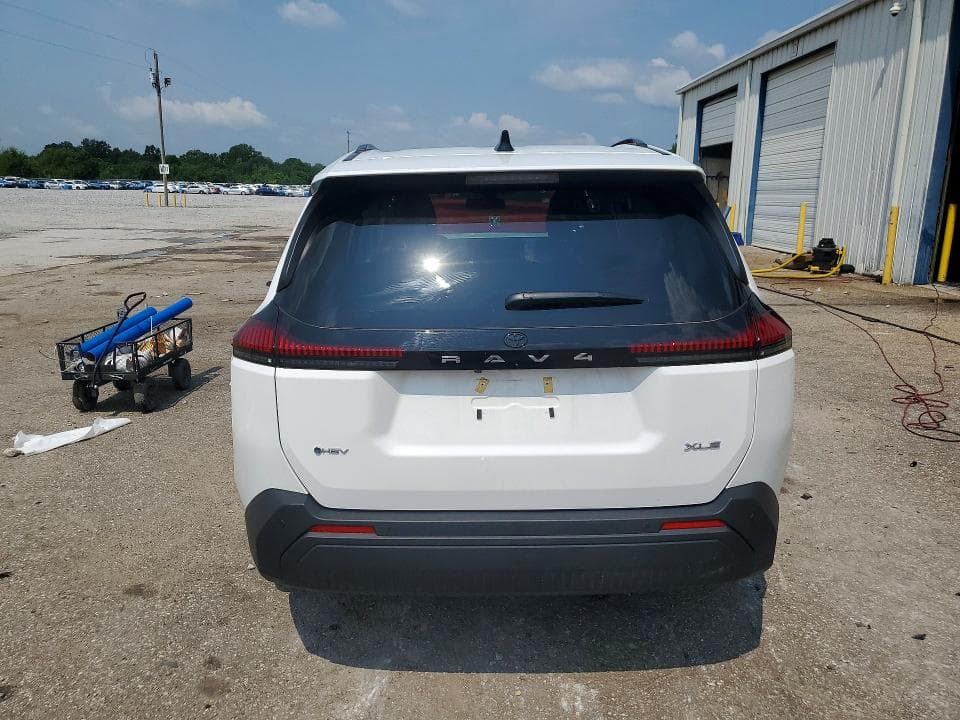 2026 TOYOTA RAV4 XLE PREMIUM 6