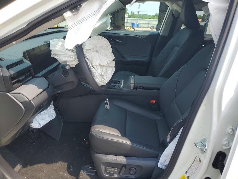 2026 TOYOTA RAV4 XLE PREMIUM 7