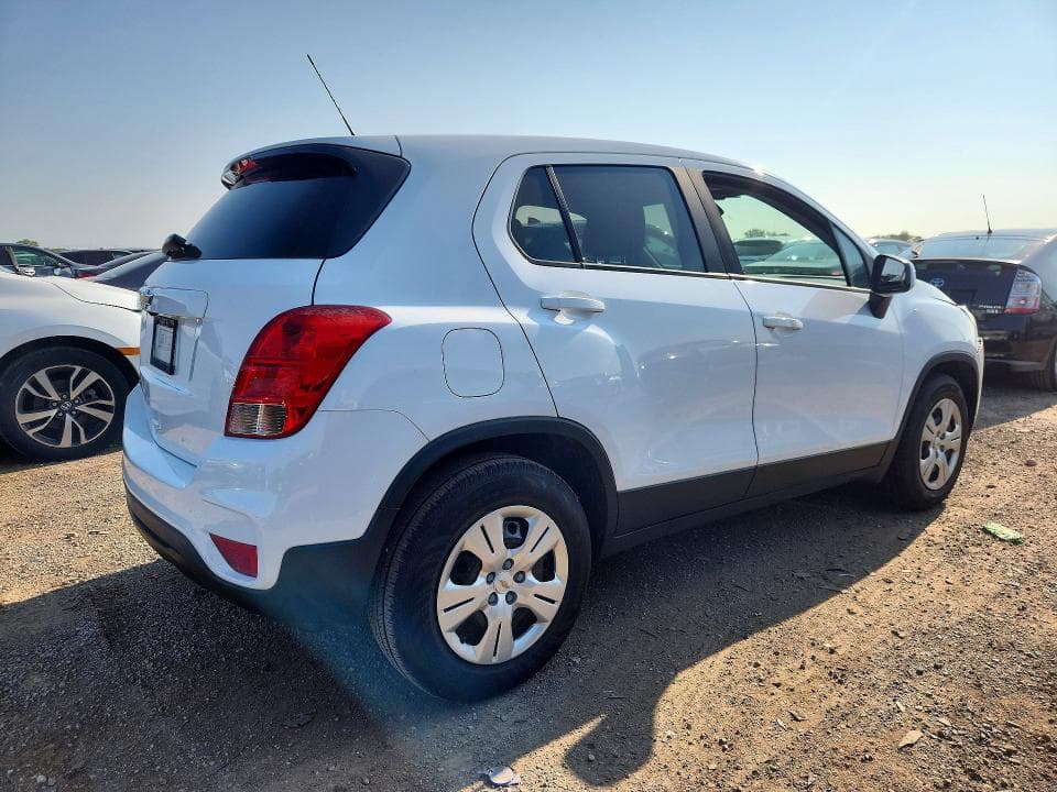 2017 CHEVROLET TRAX LS 3