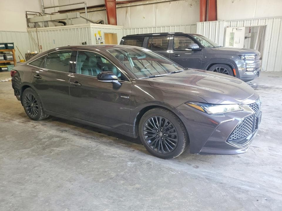 2020 TOYOTA AVALON XSE 4