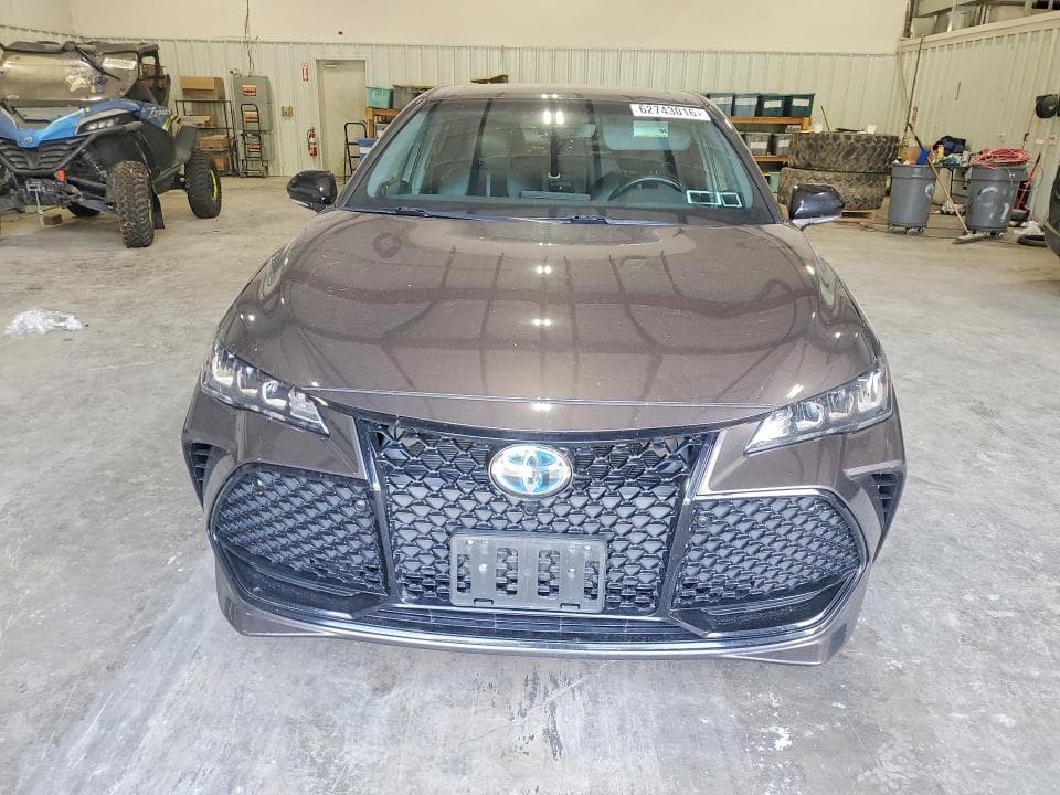 2020 TOYOTA AVALON XSE 5