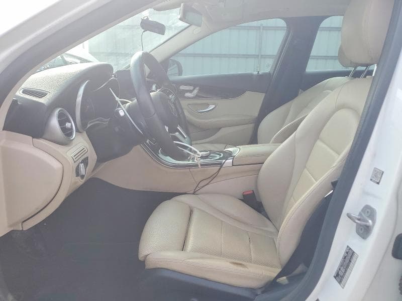 2020 MERCEDES-BENZ C 300 7